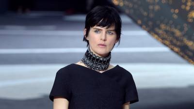 Calvin Klein - Карл Лагерфельд - Родственники знаменитой модели Стеллы Теннант назвали причину ее смерти - vesti.ru - Шотландия