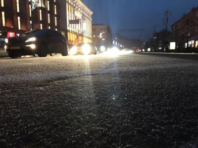 Мокрый снег и гололед. Спасатели объявили I уровень опасности на дорогах Украины - gordonua.com - Киев - Киевская обл. - Запорожская обл. - Сумская обл. - Черниговская обл. - Днепропетровская обл. - Полтавская обл.