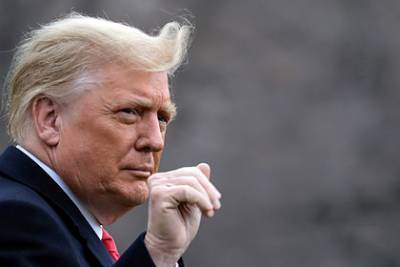 Дональд Трамп - Twitter не рассказал о сроке блокировки Трампа - lenta.ru - США