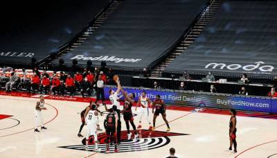 Кевин Дюрант - Адам Сильвер - Шэмс Чарания - Четыре баскетболиста НБА сдали положительные тесты на коронавирус - sportarena.com - США