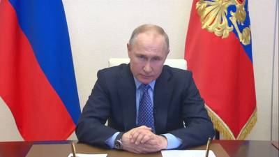 Владимир Путин - Владимир Путин подписал новый закон о минимальной цене на сигареты - news102.ru