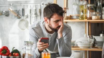 5 SMS-сообщений, которые бесят мужчин - skuke.net