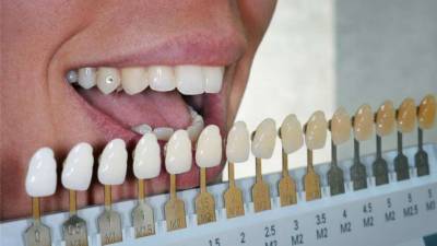 Продукты, влияющие на цвет зубов, назвала стоматолог - lenta.ua