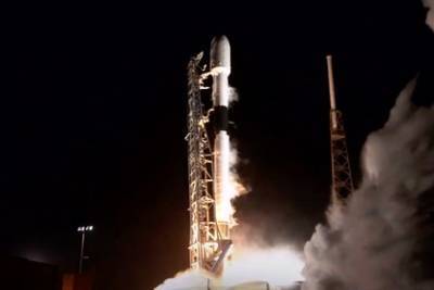Илон Маск - SpaceX запустила ракету с турецким спутником - lenta.ru - США - шт.Флорида