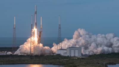 Американская ракета Falcon 9 вывела на орбиту турецкий спутник связи - polit.info - США - Турция - шт.Флорида