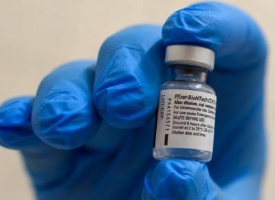 В США врач скончался через 16 дней после прививки вакциной Pfizer - argumenti.ru - США