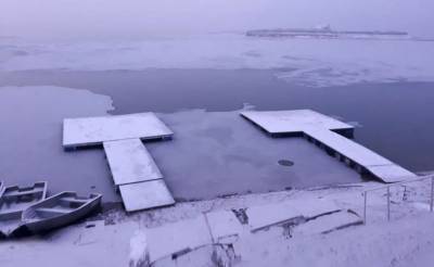 Из-за холодов Ташморе впервые за долгое время покрылось льдом - podrobno.uz - Узбекистан - Ташкент