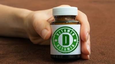 Алексей Калинчев - Эндокринолог оценил опасность передозировки витамином D - 5-tv.ru
