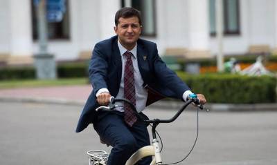 Владимир Зеленский - Петр Порошенко - Виктор Медведчук - Александр Кочетков - В 2021 году Зеленский рискует превратиться в «английскую королеву», а управлять Украиной будут Медведчук и Порошенко, - Кочетков - capital.ua
