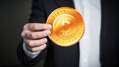 Стоимость биткоина взлетела до $41 тыс. и побила очередной исторический рекорд - mir24.tv