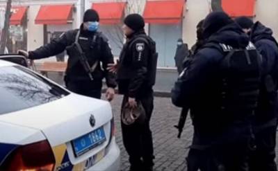 Пара мошенников наделала шуму в Киеве: как они выглядят и что о них известно - politeka.net - Киев