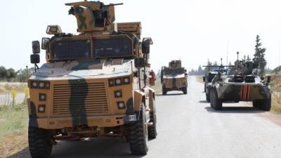 Военные РФ и Турции провели первое в 2021 году совместное патрулирование в Сирии - riafan.ru - Сирия - Турция - Эль-Камышлы