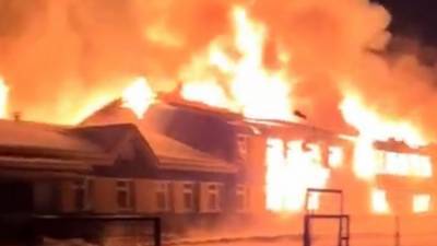 В районе Приморья ввели режим ЧС после пожара в единственной школе - iz.ru - Приморье край - район Красноармейский