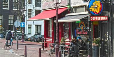 Половину кофешопов придется закрыть. В Амстердаме готовятся запретить продажу каннабиса туристам - nv.ua - Голландия - Амстердам