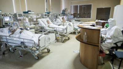 Вадим Наумов - Более 72 тысяч петербуржцев находятся под наблюдением врачей из-за COVID-19 - nation-news.ru - Санкт-Петербург