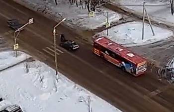 Стали известны подробности аварии с ребенком на улице Конева в Вологде - vologda-poisk.ru - Вологда