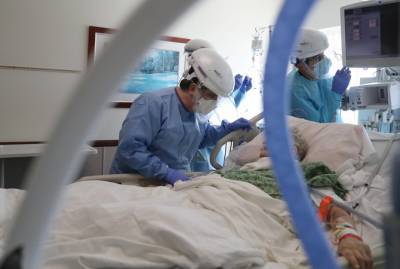 Михаил Бродский - Скандал с подпольной вакцинацией израильской вакциной в Украине вышел на международный уровень - эксперт - kp.ua