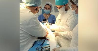 В Дагестане хирурги удалили пациенту селезенку длиной почти в полметра - ren.tv - респ. Дагестан