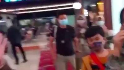 Появилось видео с пассажирами самолета Sriwijaya Air перед крушением - iz.ru - Индонезия - Джакарта