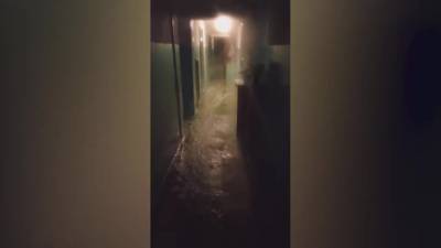 Три этажа омского общежития залило кипятком - vesti.ru - Омск