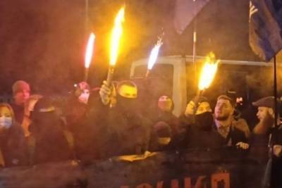 Степан Бандер - Украинские националисты набросились на польского посла после слов о Бандере - mk.ru