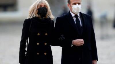 Брижит Макрон - Эмманюэль Макрон - Супруга президента Франции Макрона заболела COVID-19 - ru.espreso.tv - Франция