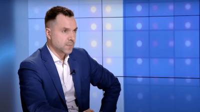 Владимир Зеленский - Дмитрий Разумков - Алексей Арестович - Арестович считает, что Разумков совершает «политическое самоубийство» - sharij.net - Украина