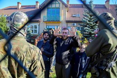 Анджей Дуда - Польша продлила на два месяца ЧП из-за мигрантов на границе с Белоруссией - lenta.ru - Белоруссия - Польша