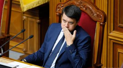 Дмитрий Разумков - Давид Арахамия - Разумков не исключил, что его могут попытаться лишить депутатского мандата - ru.slovoidilo.ua - Украина