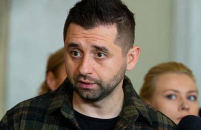 Дмитрий Разумков - Давид Арахамия - Арахамия объяснил, почему инициировал отставку Разумкова - sharij.net - Украина