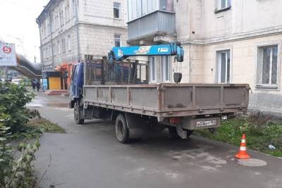 Александр Бурмистров - Грузовик насмерть сбил женщину при строительстве платного моста в Новосибирске - tayga.info - Новосибирск - Новосибирская обл.