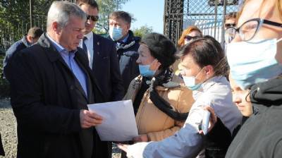 Жители Таганрога завалили жалобами губернатора Голубева на разбитые дороги и мусор - privet-rostov.ru - Таганрог