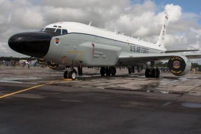 «ПолитРоссия»: истребитель Су-27 «сорвал шпионские планы» разведывательного самолета США над Черным морем - argumenti.ru - Россия - США - Крым - Севастополь - Черное Море