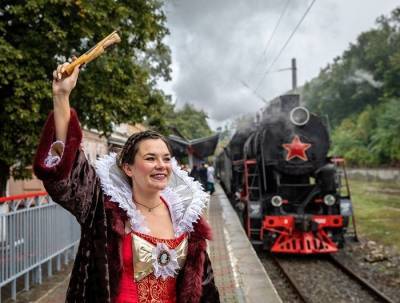 Парад ретро-паровозов прошел в Минеральных Водах - interfax-russia.ru - Минеральные Воды - Сталинград