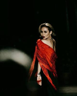 Ляйсан Утяшев - Ляйсан Утяшева выходит на сцену с новым масштабным проектом «Сarmen P.S.» - skuke.net - Москва - Санкт-Петербург