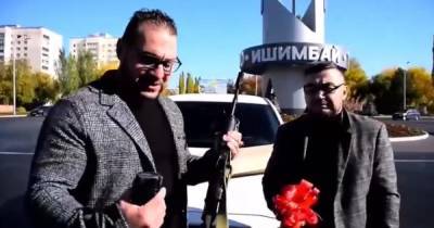 Двое россиян вооружились макетом АК-47 и устроили рейд по школам (ВИДЕО) - dsnews.ua - Россия - Украина - Башкирия - Уфа - Пермь - Казань