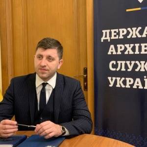 В Киеве обстреляли авто главы Государственной архивной службы - reporter-ua.com - Киев