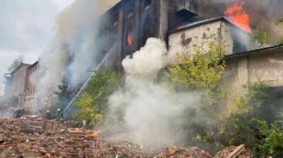 В Мукачево вспыхнул пожар на территории бывшего завода - ru.slovoidilo.ua - Украина