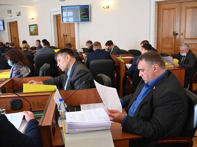В Смоленской области приняли ряд законов о льготах для семей и бизнеса - rabochy-put.ru - Смоленская обл.
