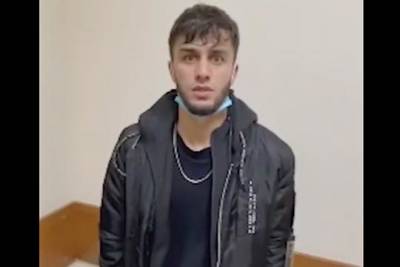 Руслан Бобиев - Блогер - Блогер-мигрант извинился за пошлое фото возле храма и попросил депортировать его из России - versia.ru - Россия - Таджикистан