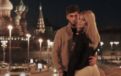 Руслан Бобиев - Таджикского блогера выдворят из России за имитацию орального секса с «полицейской» на Красной площади - bloknot.ru - Москва - Россия