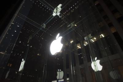 Посетитель магазина Apple ударил ножом охранника в ответ на требование надеть маску - vm.ru - США - New York - Нью-Йорк