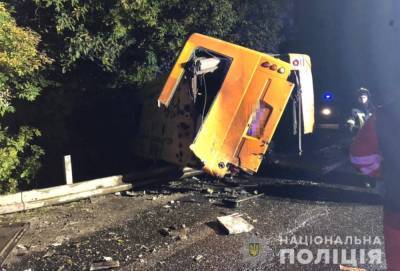 На трассе под Одессой грузовик протаранил автобус с пассажирами: есть жертвы - vchaspik.ua - Украина - Киев - Одесса