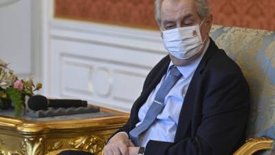 Милош Земан - Президента Чехии поместили в палату интенсивной терапии - mir24.tv - Чехия - Прага