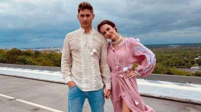 Владимир Остапчук - Кристина Горняк - Ведущий "Маски" Остапчук насмешил необычным видеопоздравлением для супруги: "До сих пор не понимаю..." - sport.politeka.net - Украина