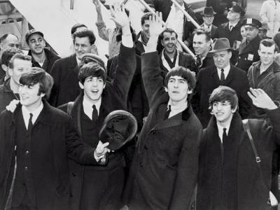 Джон Леннон - Пол Маккартни - Пол Маккартни назвал настоящую причину распада группы The Beatles - rosbalt.ru - Англия
