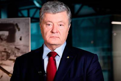 Владимир Зеленский - Петр Порошенко - Порошенко обвинил Зеленского в поддержке «Антимайдана» - lenta.ru - Украина - Киев