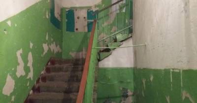 В Херсоне дочь выгнала маму из дома, оставив ее ночевать в подъезде - kp.ua - Украина - Херсон