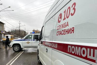В махачкалинской школе ученик во время драки смертельно ранил ножом одноклассника - etokavkaz.ru - Россия - Махачкала - респ. Дагестан