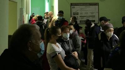 Воронежцы показали фото и видео из переполненных поликлиник в разных районах города - vestivrn.ru - Воронеж